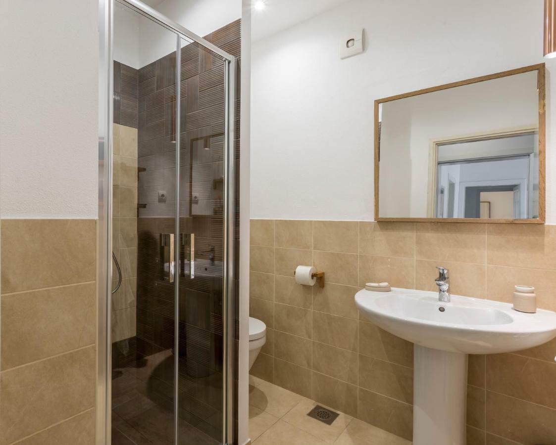 Zlatni Bol Apartments Dış mekan fotoğraf